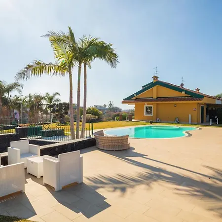 Paradiso Con Piscina In Esclusiva